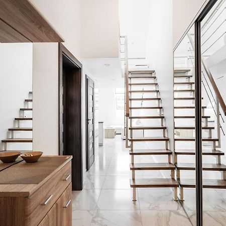 Luxurious Kaunas Basilica Apartment In Old Town By Urban Rent Luaran gambar