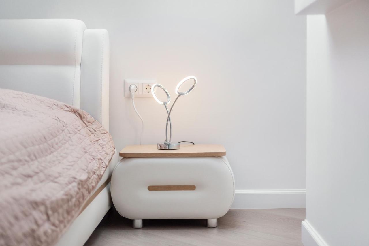 Luxurious Kaunas Basilica Apartment In Old Town By Urban Rent Luaran gambar