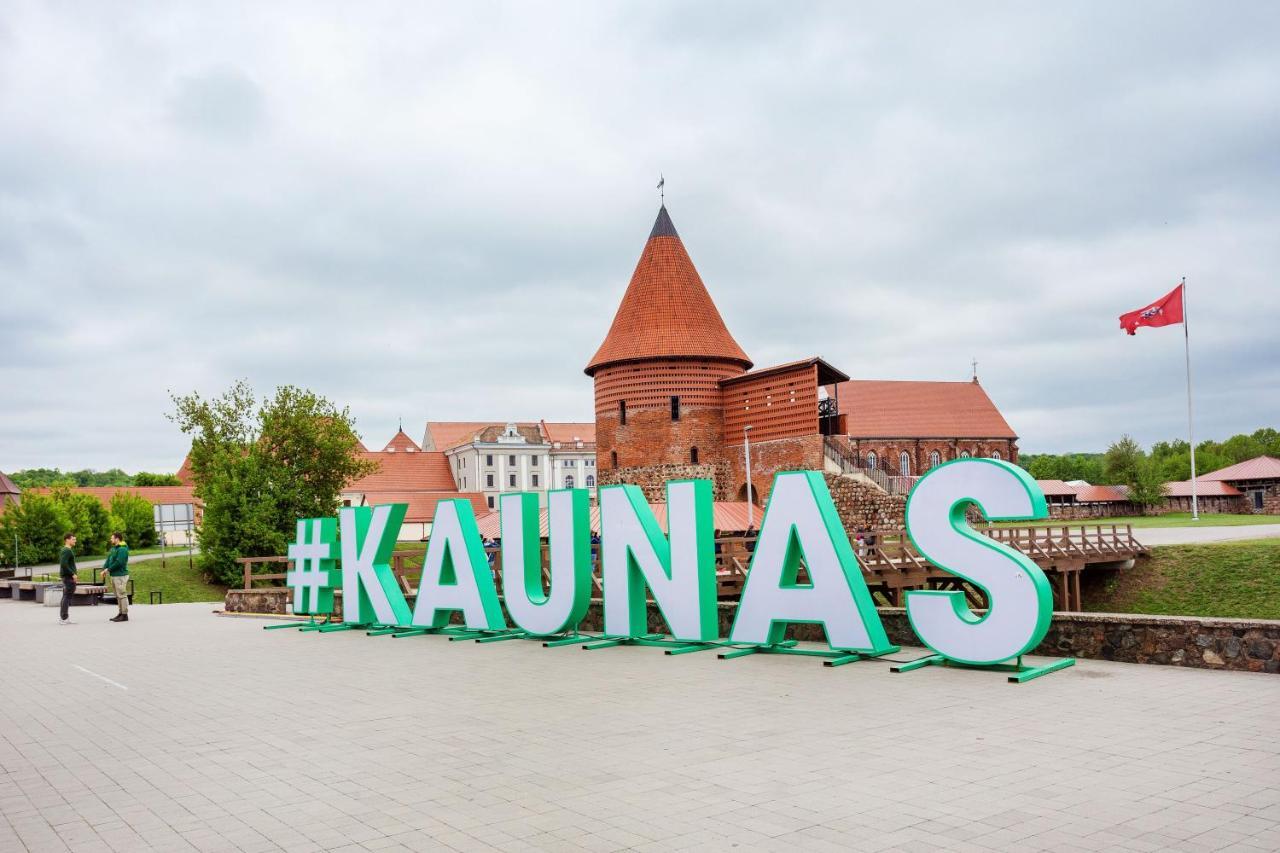 Luxurious Kaunas Basilica Apartment In Old Town By Urban Rent Luaran gambar